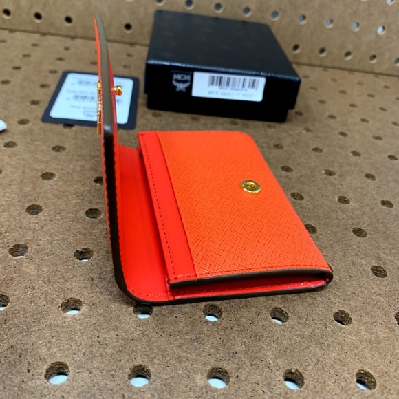MCM Women's 2 Fold Card Wallet Snap Closure - Picture 6 of 8